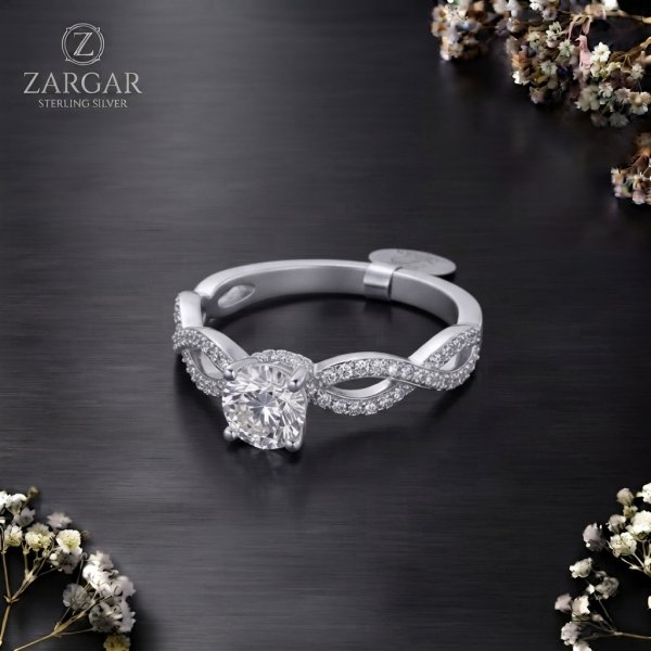 Solitaire Ring in Sterling Silver